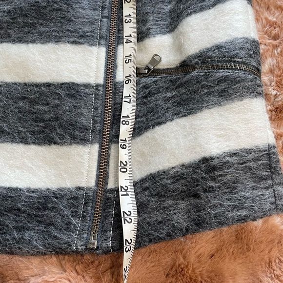 Marc by Marc Jacobs - Asymmetrical, Grey and White Striped Wool Moto Jacket - Picture 5 of 16